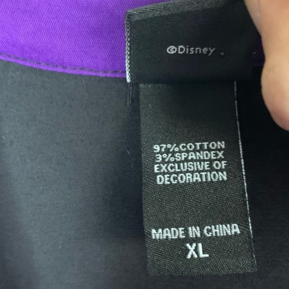 Disney Hot Topic Sleeping Beauty Maleficent Embroidered Crop Button-Up $29.90 - Picture 8 of 8